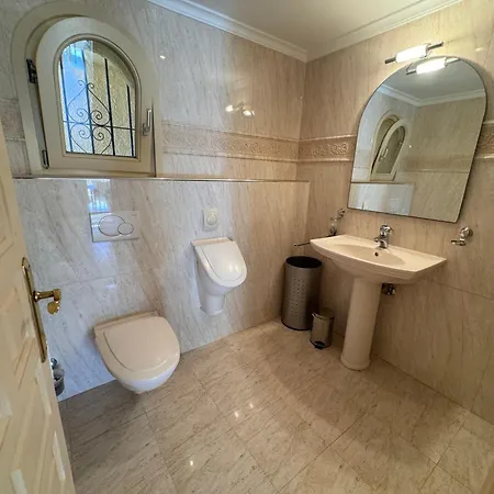 Treveris Whole Hotel 4*