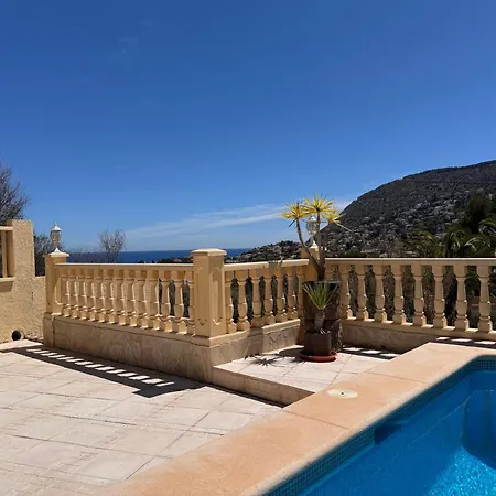 Hotel Treveris Whole 4*